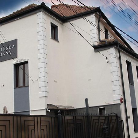 Pensiunea Sibiana Sibiu Bagian luar foto